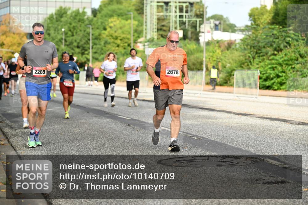 06.09.2026 - CURREX Alsterlauf Dr. Thomas Lammeyer http://msf.ph/oto/10140709 06.09.2026 10:08:50 Laufen 2285, 3139, 10, 2678 meine-sportfotos.de
