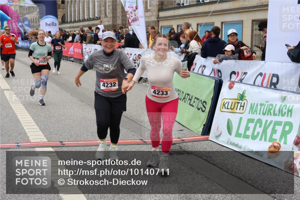 06.09.2026 - CURREX Alsterlauf Strokosch-Dieckow http://msf.ph/oto/10140711 06.09.2026 10:18:11 Ziel 1297, 2026, 2208, 2209, 2262, 3018, 3917, 4134, 4232, 4906, 4915, 6339, 8290 meine-sportfotos.de