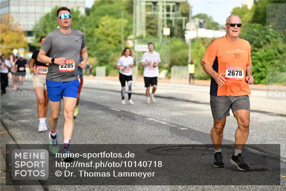 06.09.2026 - CURREX Alsterlauf Dr. Thomas Lammeyer http://msf.ph/oto/10140718 06.09.2026 10:08:51 Laufen 2588, 2285, 2678 meine-sportfotos.de
