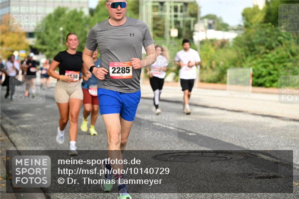 06.09.2026 - CURREX Alsterlauf Dr. Thomas Lammeyer http://msf.ph/oto/10140729 06.09.2026 10:08:53 Laufen 598, 2285 meine-sportfotos.de