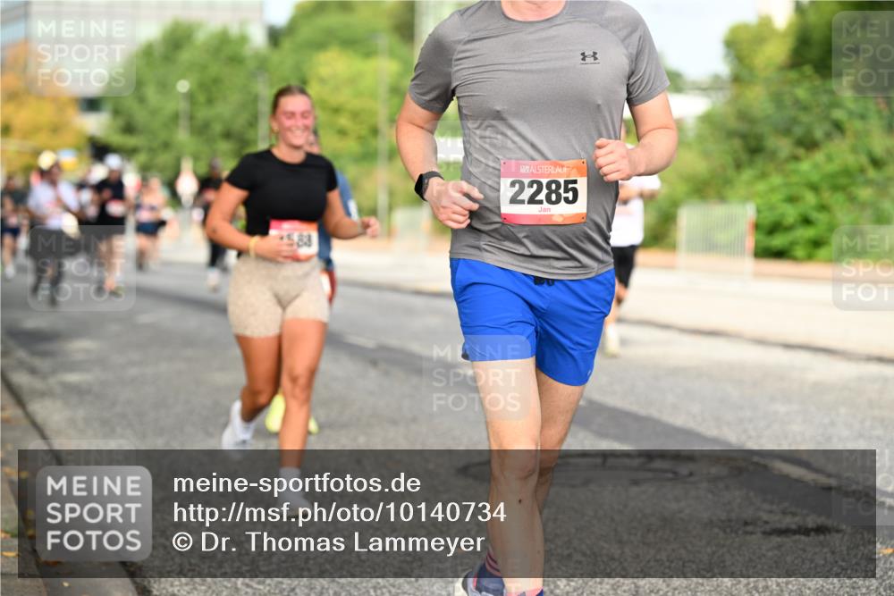06.09.2026 - CURREX Alsterlauf Dr. Thomas Lammeyer http://msf.ph/oto/10140734 06.09.2026 10:08:53 Laufen 583, 2285 meine-sportfotos.de