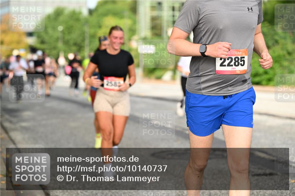 06.09.2026 - CURREX Alsterlauf Dr. Thomas Lammeyer http://msf.ph/oto/10140737 06.09.2026 10:08:54 Laufen 2582, 2285 meine-sportfotos.de