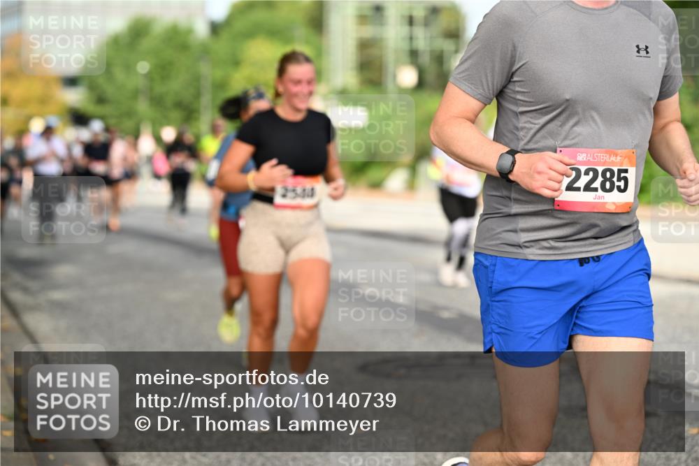 06.09.2026 - CURREX Alsterlauf Dr. Thomas Lammeyer http://msf.ph/oto/10140739 06.09.2026 10:08:54 Laufen 2530, 2285 meine-sportfotos.de