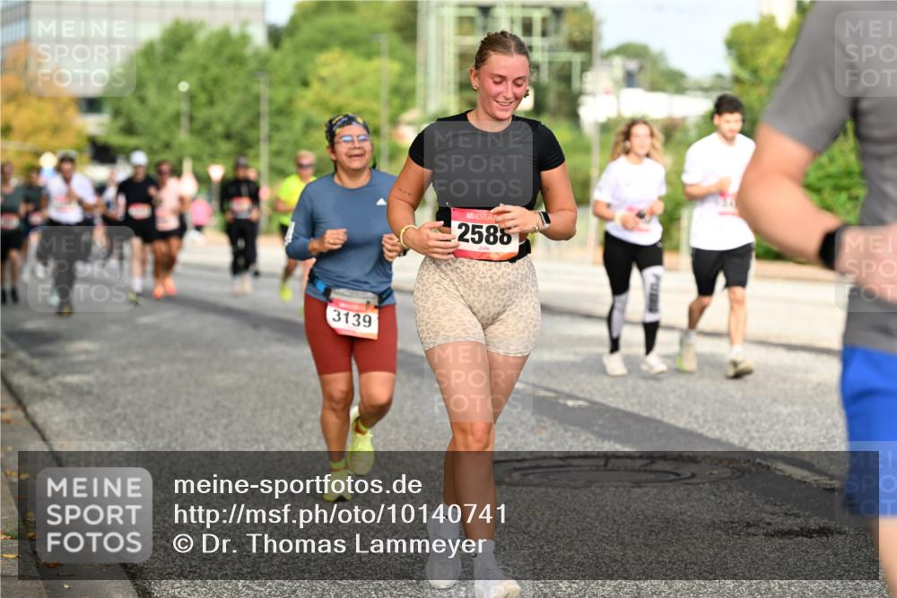06.09.2026 - CURREX Alsterlauf Dr. Thomas Lammeyer http://msf.ph/oto/10140741 06.09.2026 10:08:54 Laufen 3139, 2586 meine-sportfotos.de