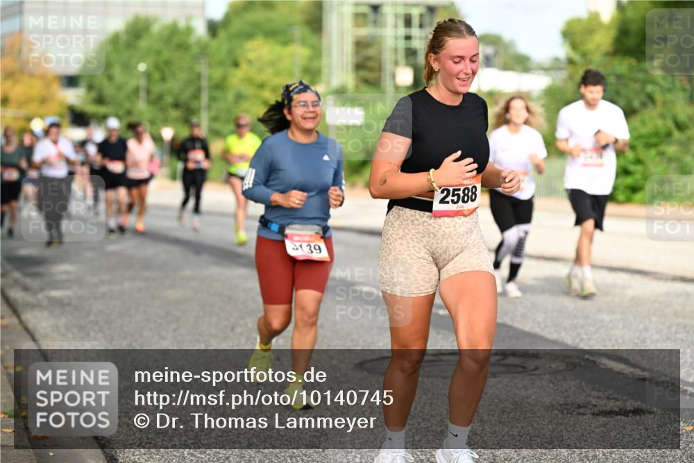 06.09.2026 - CURREX Alsterlauf Dr. Thomas Lammeyer http://msf.ph/oto/10140745 06.09.2026 10:08:55 Laufen 139, 2588 meine-sportfotos.de
