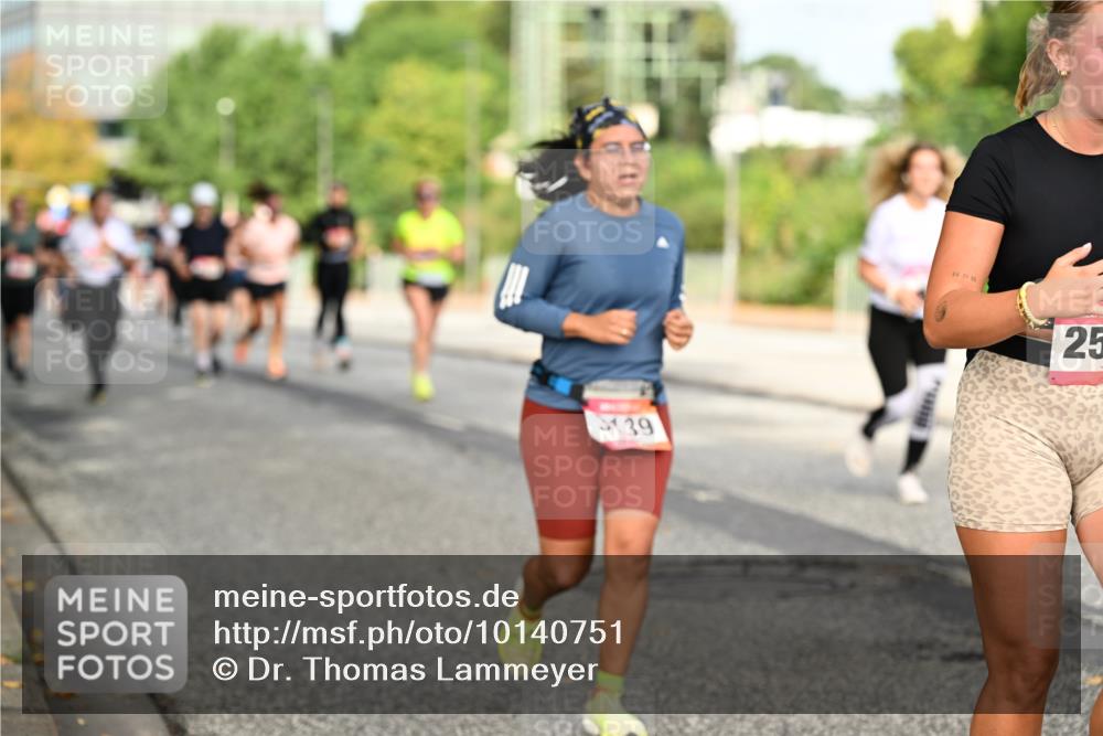 06.09.2026 - CURREX Alsterlauf Dr. Thomas Lammeyer http://msf.ph/oto/10140751 06.09.2026 10:08:55 Laufen 39, 66, 71, 99, 25 meine-sportfotos.de