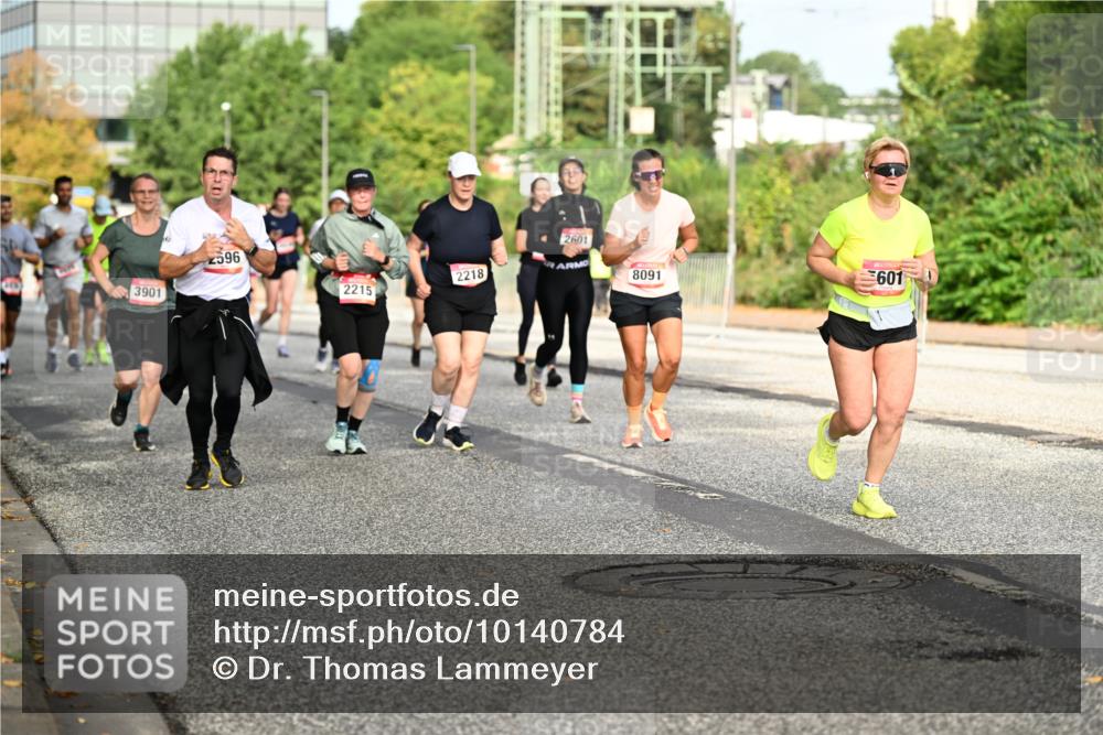 06.09.2026 - CURREX Alsterlauf Dr. Thomas Lammeyer http://msf.ph/oto/10140784 06.09.2026 10:08:59 Laufen 3901, 596, 2601, 2218, 8091, 2215, 601 meine-sportfotos.de