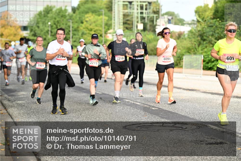 06.09.2026 - CURREX Alsterlauf Dr. Thomas Lammeyer http://msf.ph/oto/10140791 06.09.2026 10:09:00 Laufen 3901, 2601, 255, 2218, 8091, 601, 2215 meine-sportfotos.de