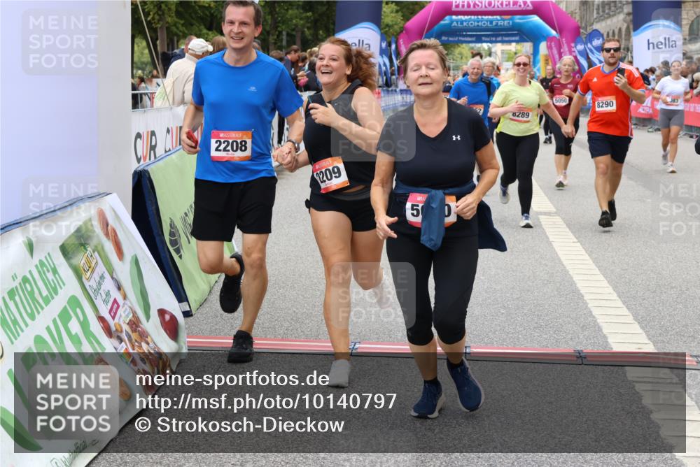 06.09.2026 - CURREX Alsterlauf Strokosch-Dieckow http://msf.ph/oto/10140797 06.09.2026 10:18:13 Ziel 1297, 2026, 2208, 2209, 2262, 3083, 3917, 4134, 4232, 4479, 4906, 5050, 6339, 8290 meine-sportfotos.de
