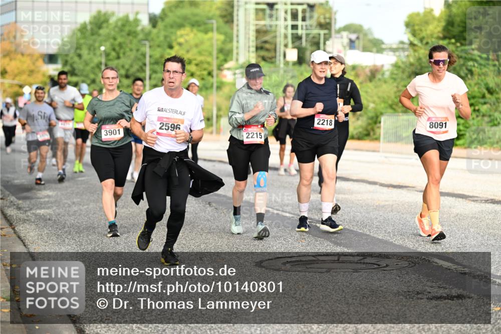 06.09.2026 - CURREX Alsterlauf Dr. Thomas Lammeyer http://msf.ph/oto/10140801 06.09.2026 10:09:01 Laufen 3901, 2596, 2215, 2218, 8091 meine-sportfotos.de