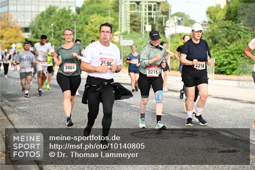 06.09.2026 - CURREX Alsterlauf Dr. Thomas Lammeyer http://msf.ph/oto/10140805 06.09.2026 10:09:02 Laufen 4675, 3901, 25, 96, 2215, 2218 meine-sportfotos.de