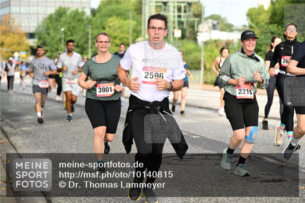 06.09.2026 - CURREX Alsterlauf Dr. Thomas Lammeyer http://msf.ph/oto/10140815 06.09.2026 10:09:03 Laufen 7575, 3901, 2596, 2215, 26, 1 meine-sportfotos.de