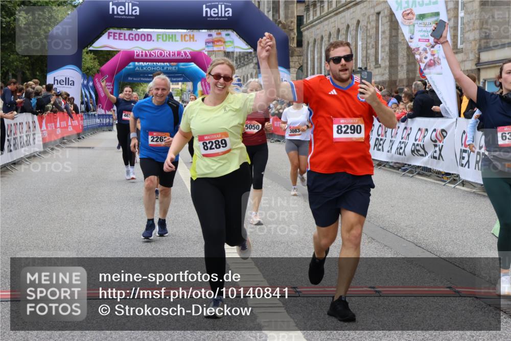 06.09.2026 - CURREX Alsterlauf Strokosch-Dieckow http://msf.ph/oto/10140841 06.09.2026 10:18:16 Ziel 2026, 2208, 2209, 2262, 3083, 3682, 3683, 4232, 4391, 4479, 4632, 4644, 5050, 6339, 8290 meine-sportfotos.de