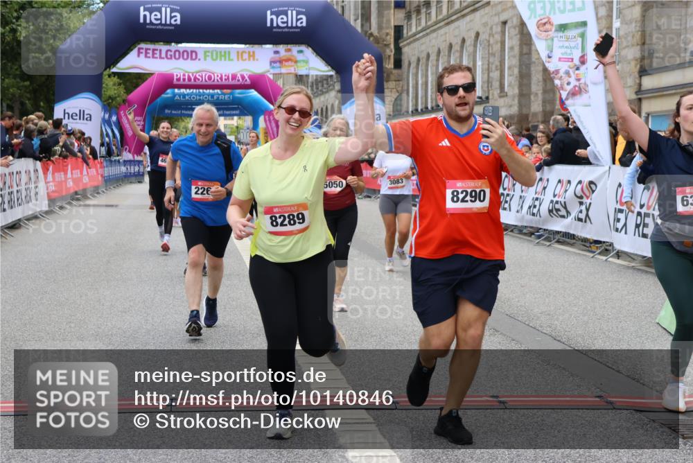 06.09.2026 - CURREX Alsterlauf Strokosch-Dieckow http://msf.ph/oto/10140846 06.09.2026 10:18:16 Ziel 2026, 2208, 2209, 2262, 3083, 3682, 3683, 4232, 4391, 4479, 4632, 4644, 5050, 6339, 8290 meine-sportfotos.de