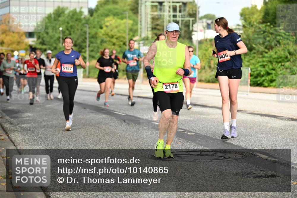 06.09.2026 - CURREX Alsterlauf Dr. Thomas Lammeyer http://msf.ph/oto/10140865 06.09.2026 10:09:08 Laufen 5187, 2178, 5036 meine-sportfotos.de