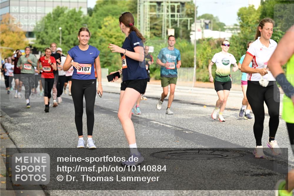 06.09.2026 - CURREX Alsterlauf Dr. Thomas Lammeyer http://msf.ph/oto/10140884 06.09.2026 10:09:10 Laufen 6297, 2685, 187, 186 meine-sportfotos.de