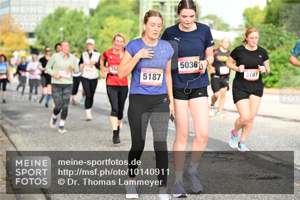 06.09.2026 - CURREX Alsterlauf Dr. Thomas Lammeyer http://msf.ph/oto/10140911 06.09.2026 10:09:14 Laufen 268, 5187, 5036, 3187 meine-sportfotos.de