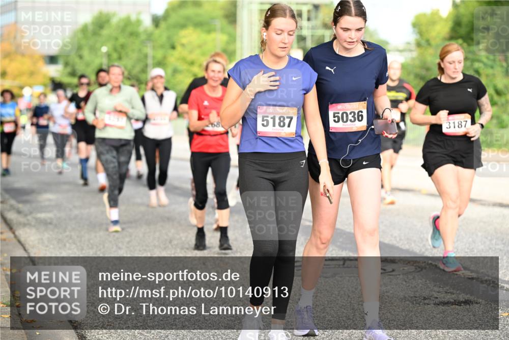 06.09.2026 - CURREX Alsterlauf Dr. Thomas Lammeyer http://msf.ph/oto/10140913 06.09.2026 10:09:14 Laufen 5187, 5036, 3187 meine-sportfotos.de