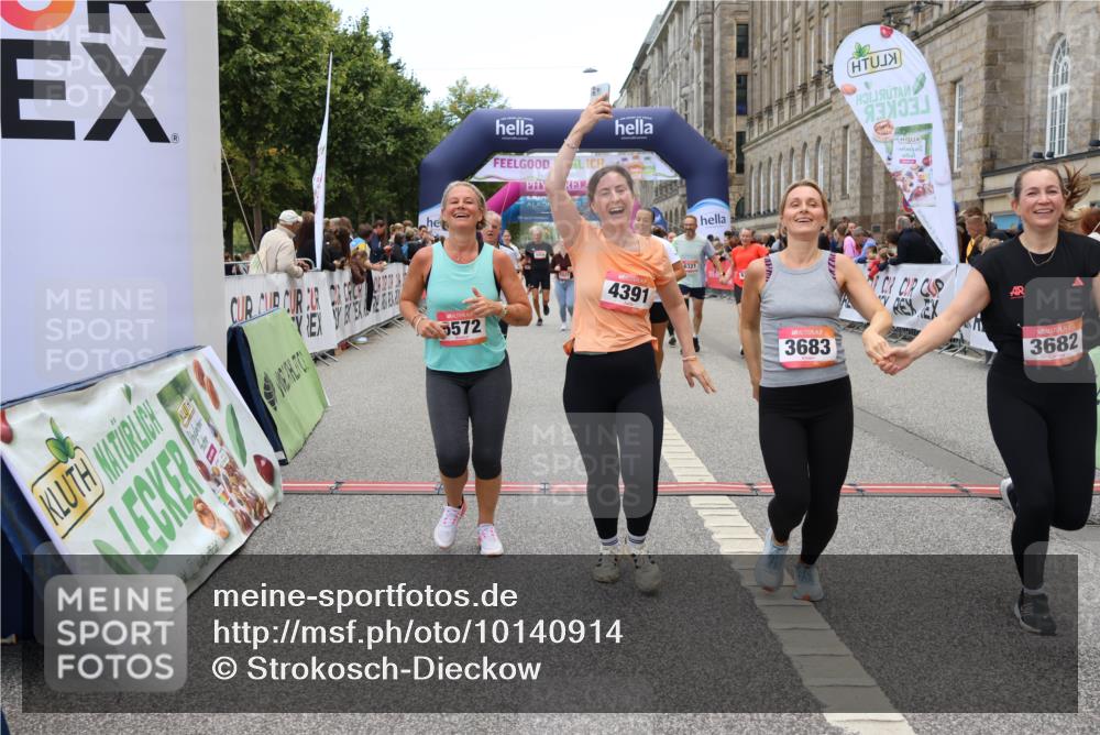 06.09.2026 - CURREX Alsterlauf Strokosch-Dieckow http://msf.ph/oto/10140914 06.09.2026 10:18:23 Ziel 2262, 2381, 2804, 3083, 3682, 3683, 4107, 4186, 4391, 4479, 4632, 4644, 4795, 4804, 5050, 5572, 5921, 6321, 6322 meine-sportfotos.de