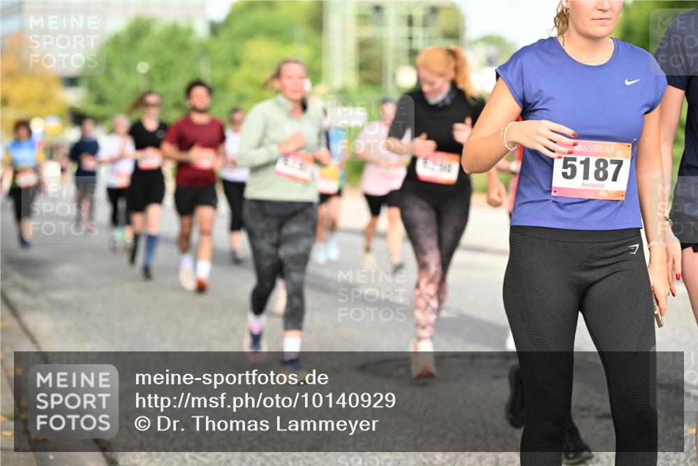 06.09.2026 - CURREX Alsterlauf Dr. Thomas Lammeyer http://msf.ph/oto/10140929 06.09.2026 10:09:16 Laufen 5187 meine-sportfotos.de