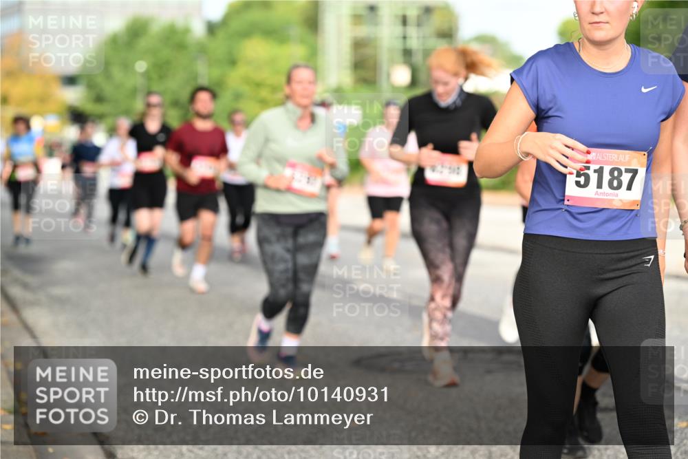 06.09.2026 - CURREX Alsterlauf Dr. Thomas Lammeyer http://msf.ph/oto/10140931 06.09.2026 10:09:16 Laufen 5187 meine-sportfotos.de
