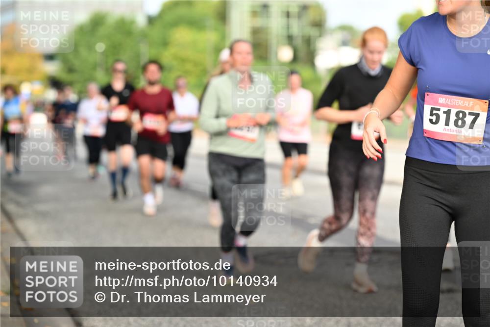 06.09.2026 - CURREX Alsterlauf Dr. Thomas Lammeyer http://msf.ph/oto/10140934 06.09.2026 10:09:17 Laufen 5187 meine-sportfotos.de