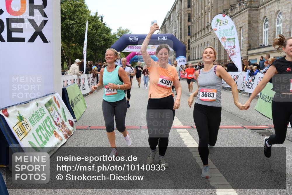 06.09.2026 - CURREX Alsterlauf Strokosch-Dieckow http://msf.ph/oto/10140935 06.09.2026 10:18:23 Ziel 2262, 2381, 2804, 3083, 3682, 3683, 4107, 4186, 4391, 4479, 4632, 4644, 4795, 4804, 5050, 5572, 5921, 6321, 6322 meine-sportfotos.de