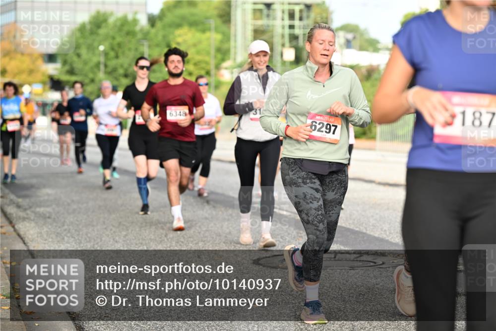 06.09.2026 - CURREX Alsterlauf Dr. Thomas Lammeyer http://msf.ph/oto/10140937 06.09.2026 10:09:17 Laufen 6348, 31, 6297, 187 meine-sportfotos.de