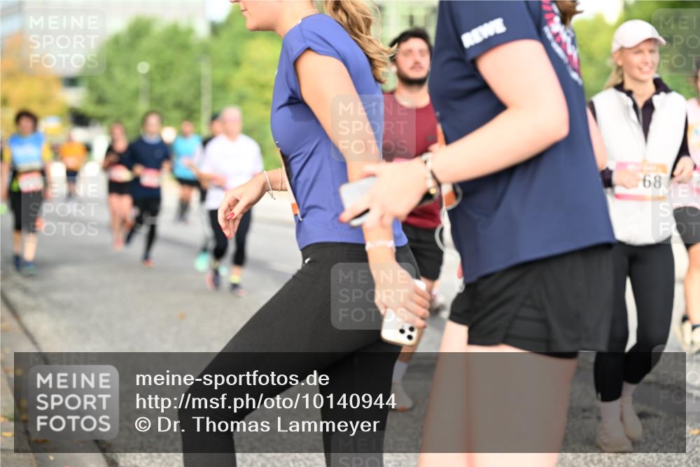06.09.2026 - CURREX Alsterlauf Dr. Thomas Lammeyer http://msf.ph/oto/10140944 06.09.2026 10:09:19 Laufen 68 meine-sportfotos.de