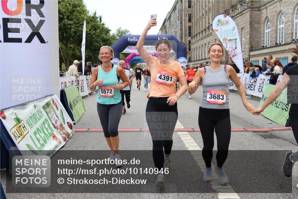 06.09.2026 - CURREX Alsterlauf Strokosch-Dieckow http://msf.ph/oto/10140946 06.09.2026 10:18:23 Ziel 2262, 2381, 2804, 3083, 3682, 3683, 4107, 4186, 4391, 4479, 4632, 4644, 4795, 4804, 5050, 5572, 5921, 6321, 6322 meine-sportfotos.de