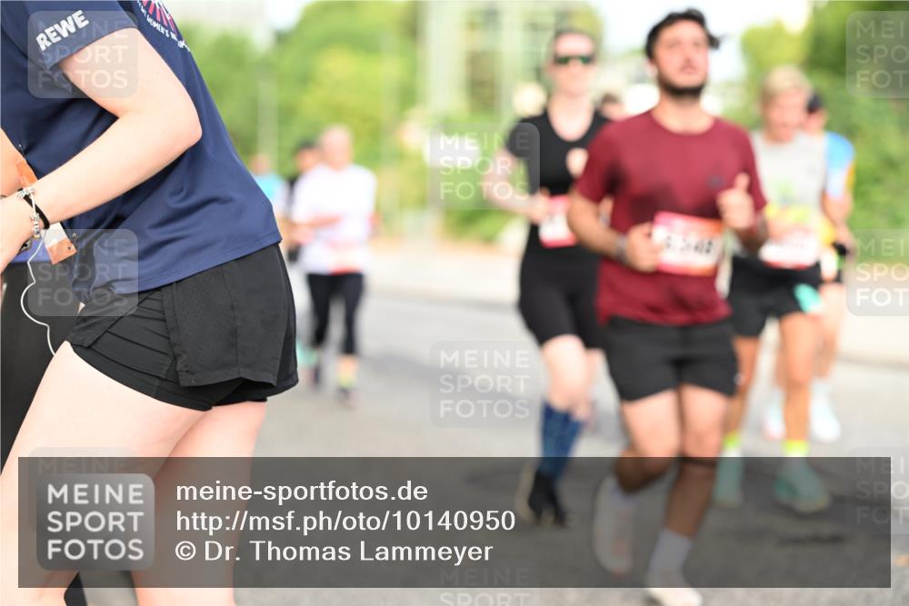 06.09.2026 - CURREX Alsterlauf Dr. Thomas Lammeyer http://msf.ph/oto/10140950 06.09.2026 10:09:20 Laufen  meine-sportfotos.de