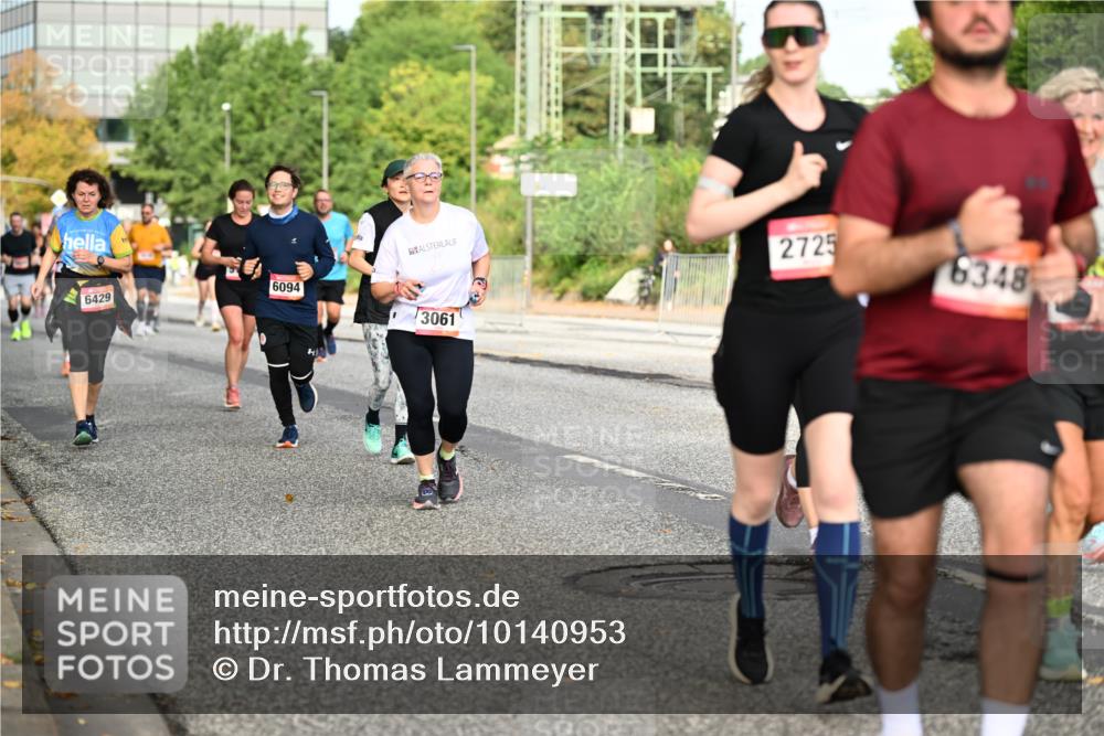 06.09.2026 - CURREX Alsterlauf Dr. Thomas Lammeyer http://msf.ph/oto/10140953 06.09.2026 10:09:20 Laufen 6429, 6094, 3061, 2725, 6348 meine-sportfotos.de