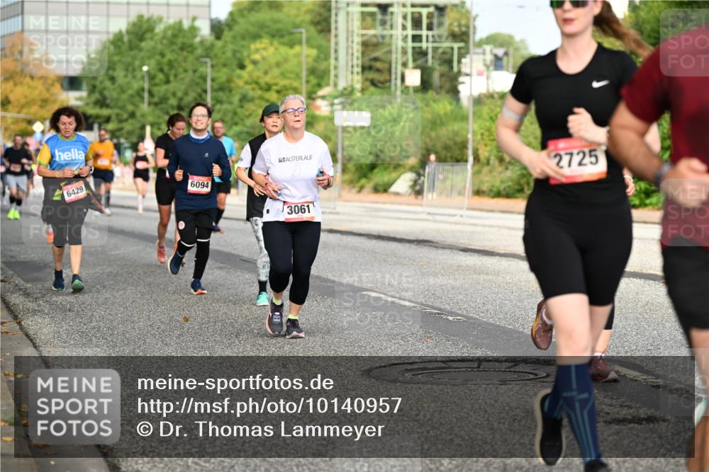 06.09.2026 - CURREX Alsterlauf Dr. Thomas Lammeyer http://msf.ph/oto/10140957 06.09.2026 10:09:21 Laufen 6429, 6094, 2725, 3061 meine-sportfotos.de