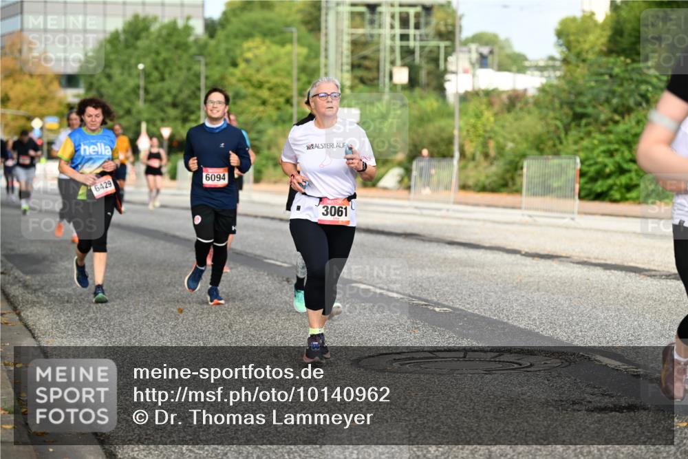 06.09.2026 - CURREX Alsterlauf Dr. Thomas Lammeyer http://msf.ph/oto/10140962 06.09.2026 10:09:22 Laufen 6429, 6094, 3061 meine-sportfotos.de