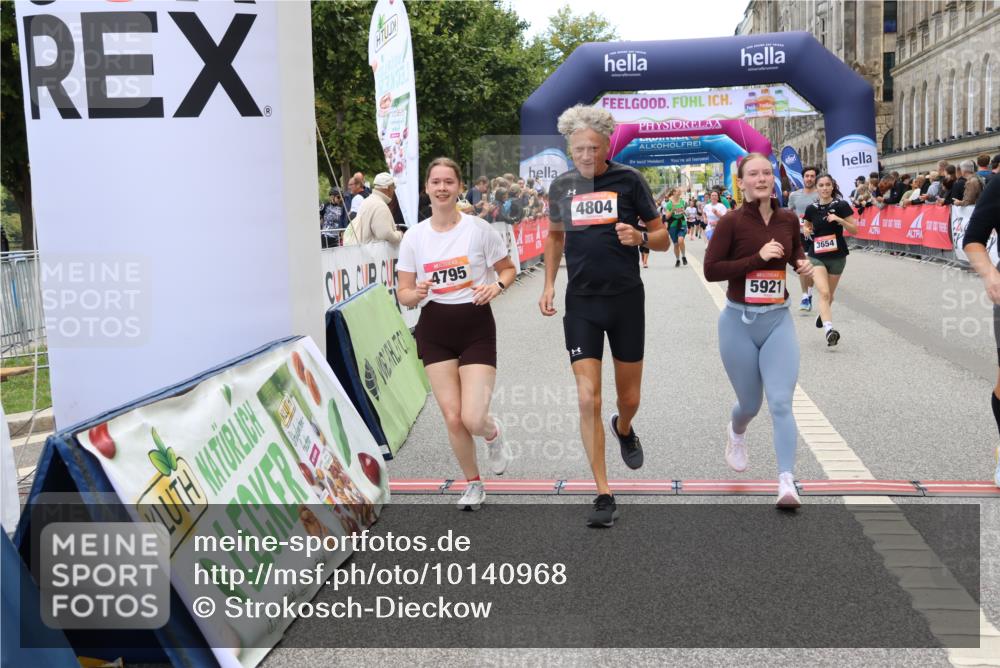 06.09.2026 - CURREX Alsterlauf Strokosch-Dieckow http://msf.ph/oto/10140968 06.09.2026 10:18:29 Ziel 2349, 2381, 2804, 2960, 3358, 3654, 4107, 4186, 4795, 4804, 5572, 5921, 6321, 6322 meine-sportfotos.de