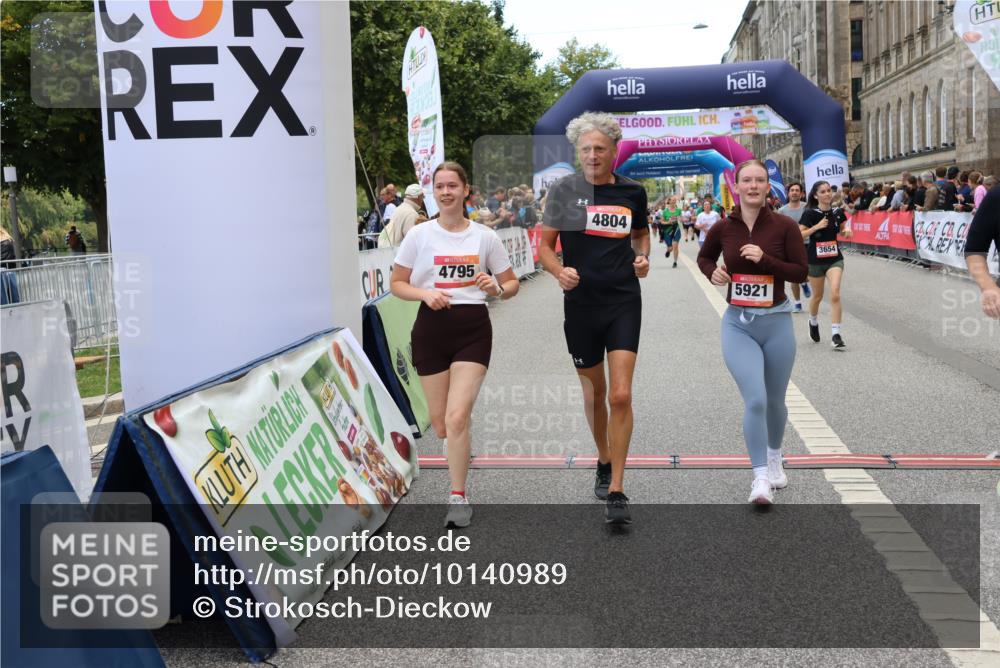 06.09.2026 - CURREX Alsterlauf Strokosch-Dieckow http://msf.ph/oto/10140989 06.09.2026 10:18:29 Ziel 2349, 2381, 2804, 2960, 3358, 3654, 4107, 4186, 4795, 4804, 5572, 5921, 6321, 6322 meine-sportfotos.de