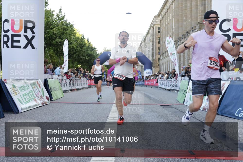 06.09.2026 - CURREX Alsterlauf Yannick Fuchs http://msf.ph/oto/10141006 06.09.2026 09:46:32 Ziel 2563, 2683, 2752, 3132, 3182, 4183, 4619, 4663, 6109, 6224 meine-sportfotos.de