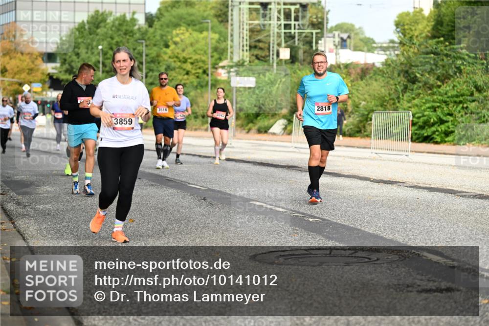 06.09.2026 - CURREX Alsterlauf Dr. Thomas Lammeyer http://msf.ph/oto/10141012 06.09.2026 10:09:27 Laufen 3859, 3516, 3342, 2818 meine-sportfotos.de