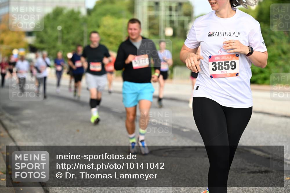06.09.2026 - CURREX Alsterlauf Dr. Thomas Lammeyer http://msf.ph/oto/10141042 06.09.2026 10:09:30 Laufen 7, 3859 meine-sportfotos.de