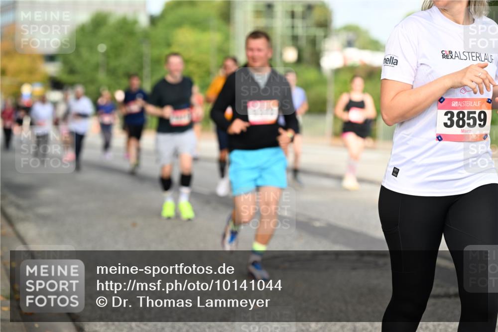 06.09.2026 - CURREX Alsterlauf Dr. Thomas Lammeyer http://msf.ph/oto/10141044 06.09.2026 10:09:30 Laufen 3859 meine-sportfotos.de