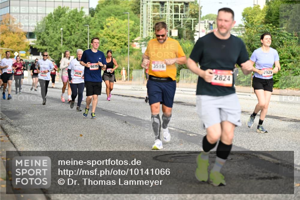 06.09.2026 - CURREX Alsterlauf Dr. Thomas Lammeyer http://msf.ph/oto/10141066 06.09.2026 10:09:33 Laufen 4596, 4106, 3017, 3039, 6075, 355, 3516, 2929, 2824 meine-sportfotos.de