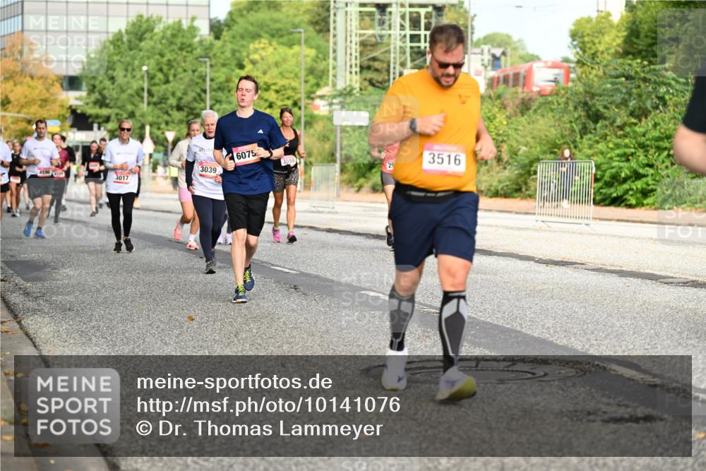 06.09.2026 - CURREX Alsterlauf Dr. Thomas Lammeyer http://msf.ph/oto/10141076 06.09.2026 10:09:34 Laufen 3039, 6075, 4596, 3017, 3558, 29, 3516 meine-sportfotos.de