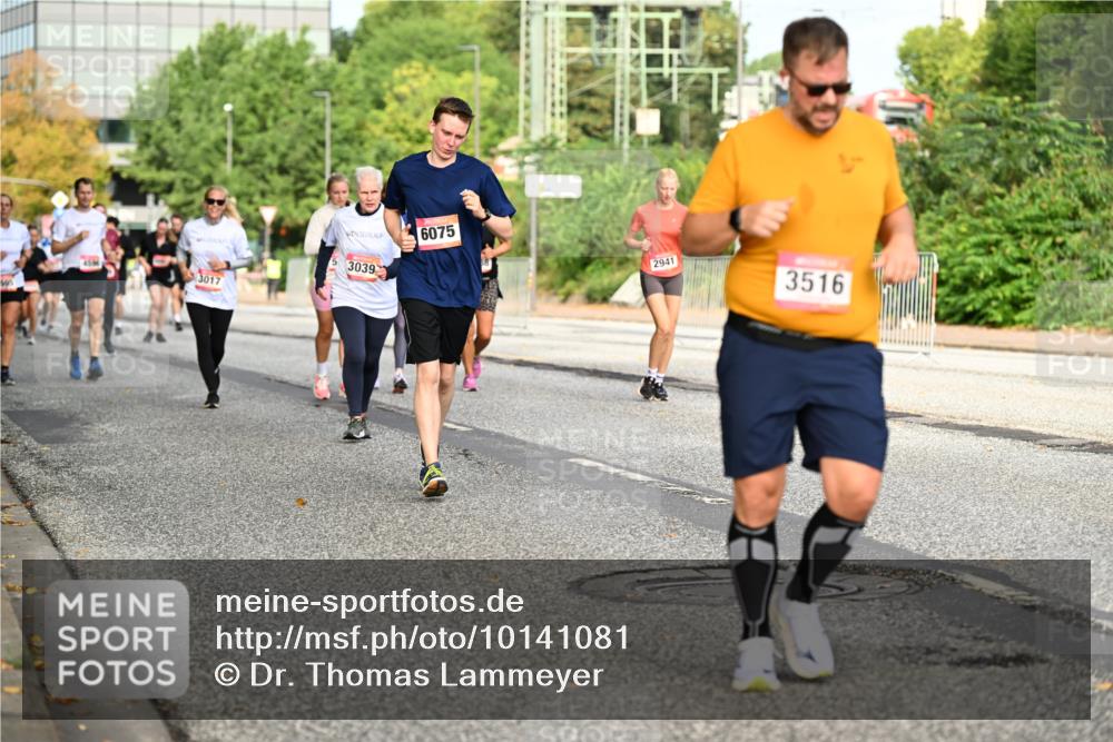 06.09.2026 - CURREX Alsterlauf Dr. Thomas Lammeyer http://msf.ph/oto/10141081 06.09.2026 10:09:34 Laufen 3017, 595, 6075, 3039, 2941, 3516 meine-sportfotos.de