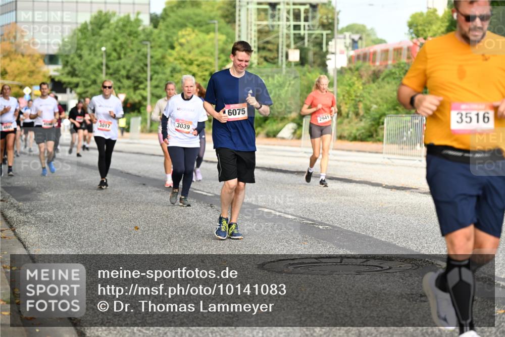 06.09.2026 - CURREX Alsterlauf Dr. Thomas Lammeyer http://msf.ph/oto/10141083 06.09.2026 10:09:35 Laufen 3017, 6075, 3039, 2941, 3516 meine-sportfotos.de