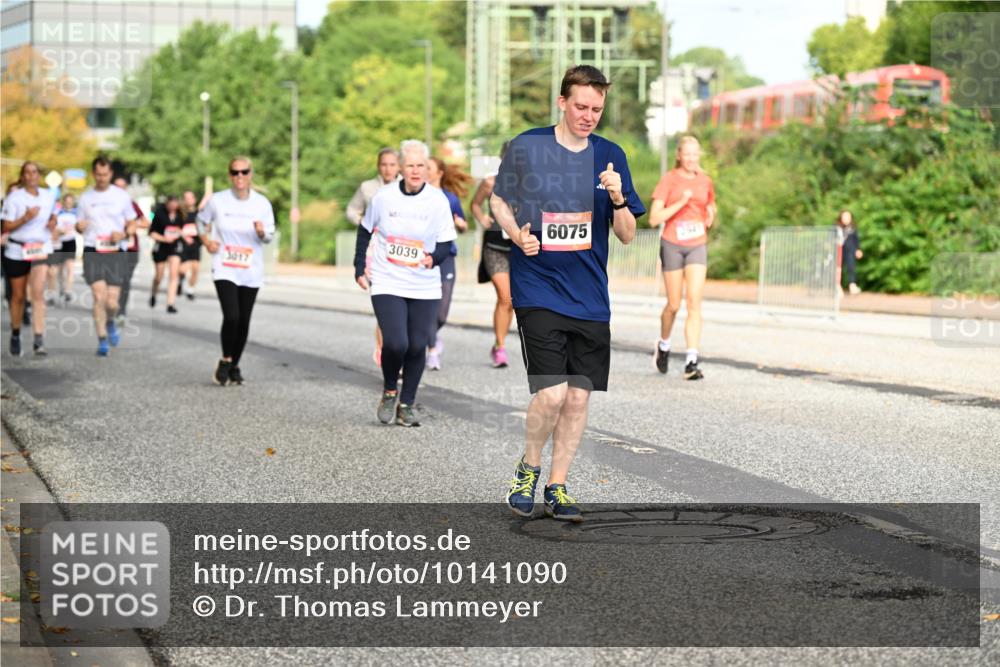 06.09.2026 - CURREX Alsterlauf Dr. Thomas Lammeyer http://msf.ph/oto/10141090 06.09.2026 10:09:35 Laufen 6075, 017, 3039 meine-sportfotos.de