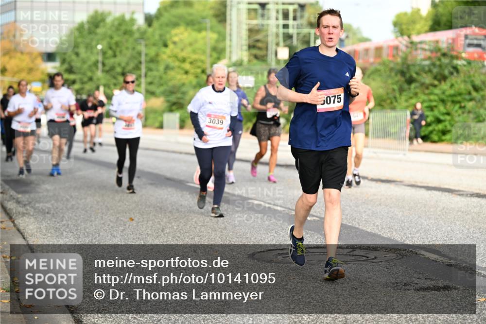 06.09.2026 - CURREX Alsterlauf Dr. Thomas Lammeyer http://msf.ph/oto/10141095 06.09.2026 10:09:36 Laufen 3039, 5075 meine-sportfotos.de