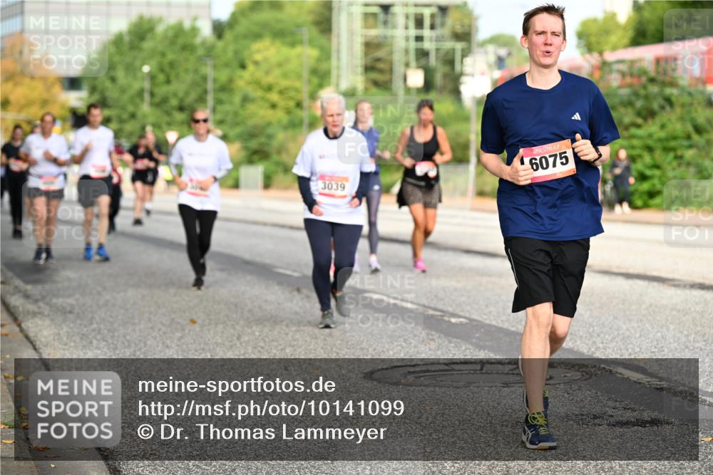 06.09.2026 - CURREX Alsterlauf Dr. Thomas Lammeyer http://msf.ph/oto/10141099 06.09.2026 10:09:36 Laufen 3039, 6075 meine-sportfotos.de