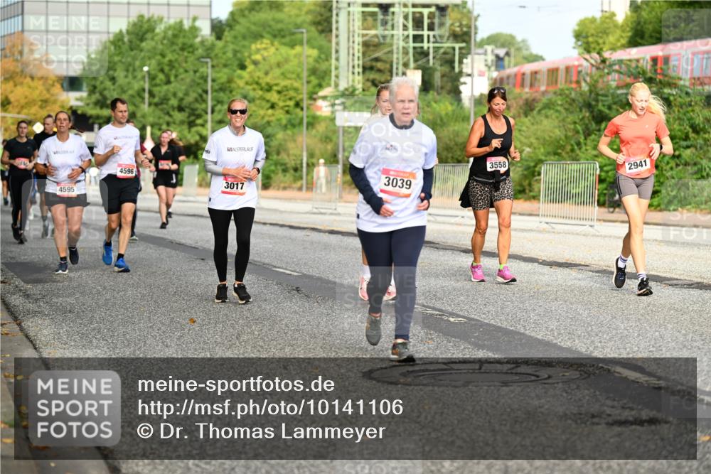 06.09.2026 - CURREX Alsterlauf Dr. Thomas Lammeyer http://msf.ph/oto/10141106 06.09.2026 10:09:37 Laufen 4595, 4596, 3017, 3039, 3558, 2941 meine-sportfotos.de