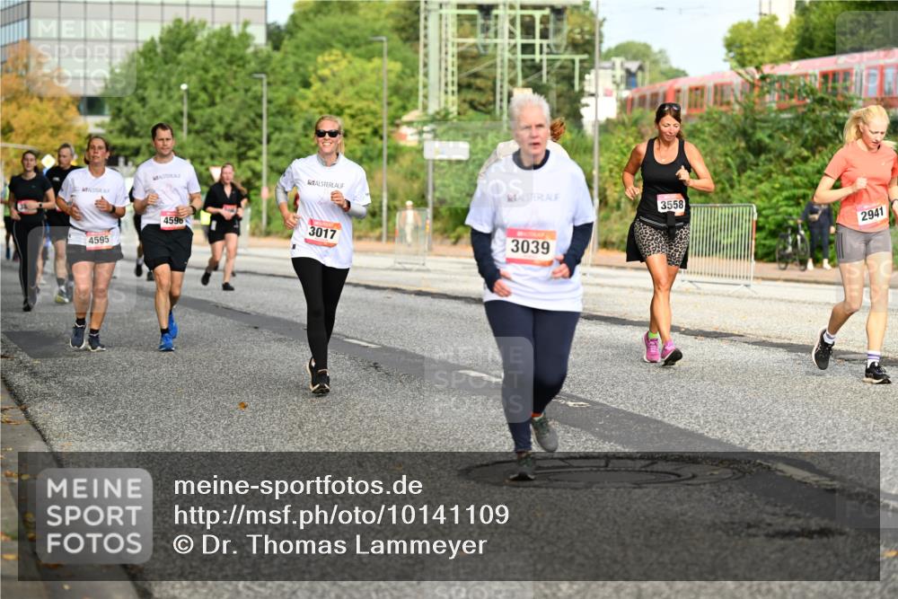 06.09.2026 - CURREX Alsterlauf Dr. Thomas Lammeyer http://msf.ph/oto/10141109 06.09.2026 10:09:38 Laufen 4595, 4596, 3017, 3039, 3558, 2941 meine-sportfotos.de