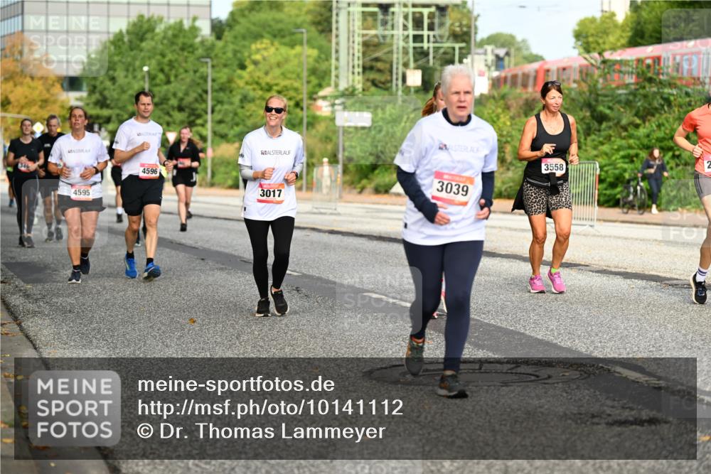 06.09.2026 - CURREX Alsterlauf Dr. Thomas Lammeyer http://msf.ph/oto/10141112 06.09.2026 10:09:38 Laufen 4596, 3017, 3039, 4595, 3558, 2 meine-sportfotos.de